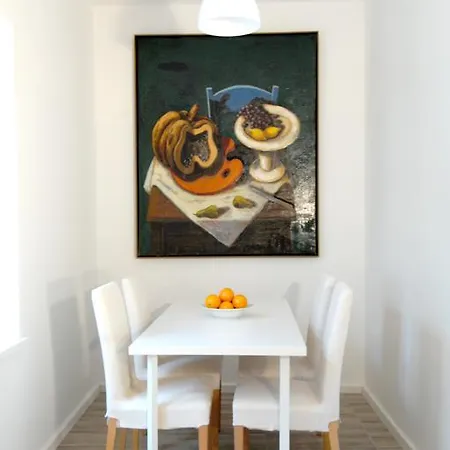 דירה In Stadtvilla *